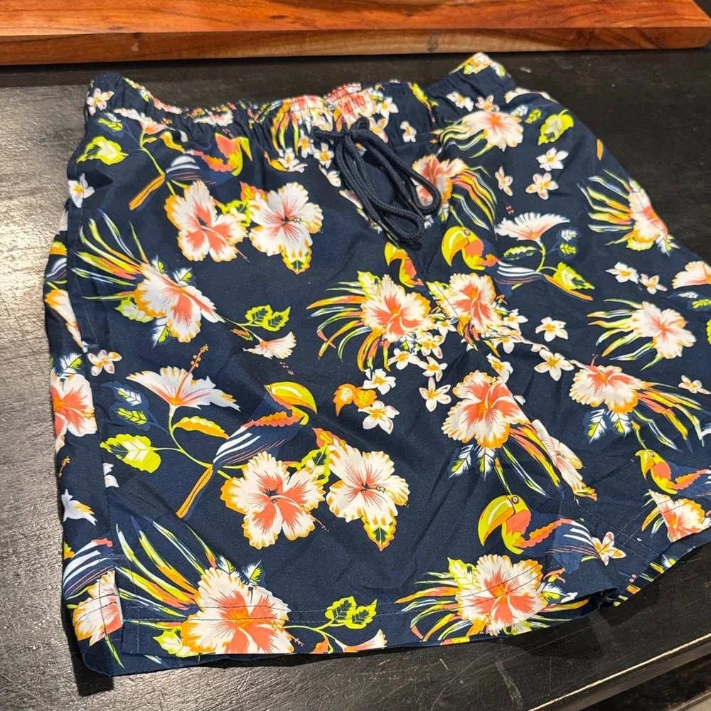 4/$15 Men’s Tropical Swim Shorts- Men’s Small (28-30) - Picture 2 of 7